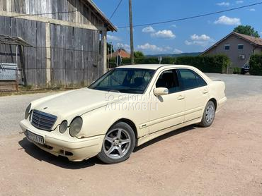 na prodaju delovi za Mercedes Benz E 220 od 1995. do 2001. god.