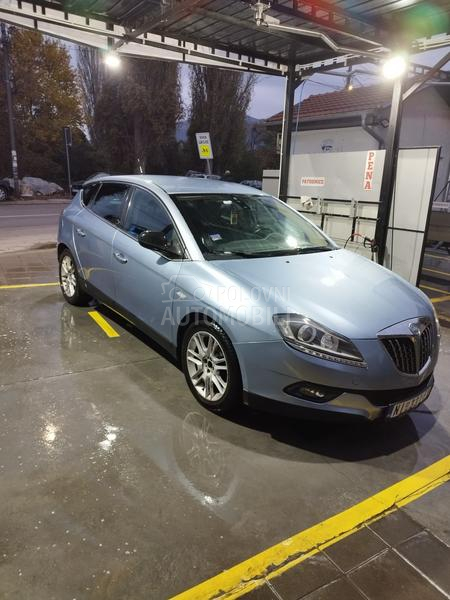 Lancia Delta 1.6 mjet
