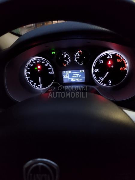 Lancia Delta 1.6 mjet