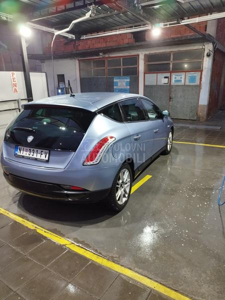 Lancia Delta 1.6 mjet