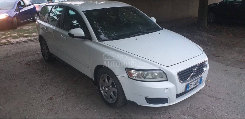 Volvo V50 1.6 D table