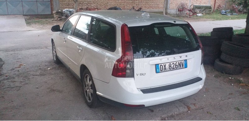 Volvo V50 1.6 D table
