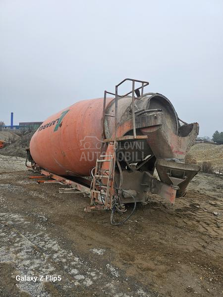 Mercedes Benz 10  kubika