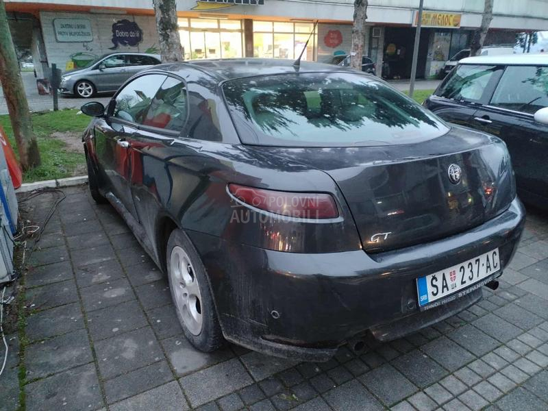 Alfa Romeo GT 