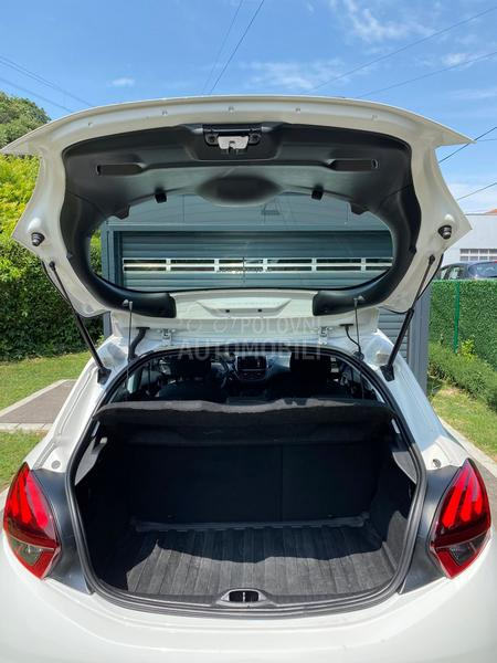 Peugeot 208 1.5