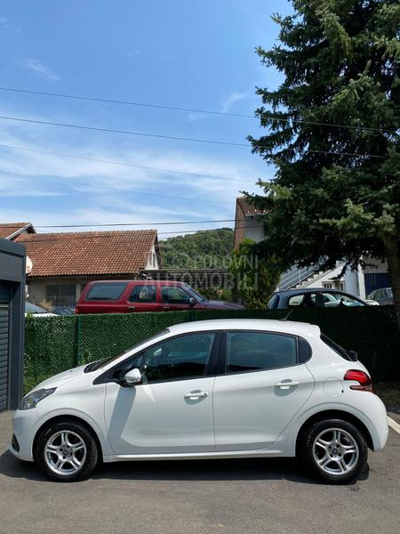 Peugeot 208 1.5