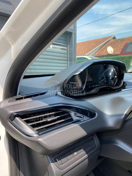 Peugeot 208 1.5