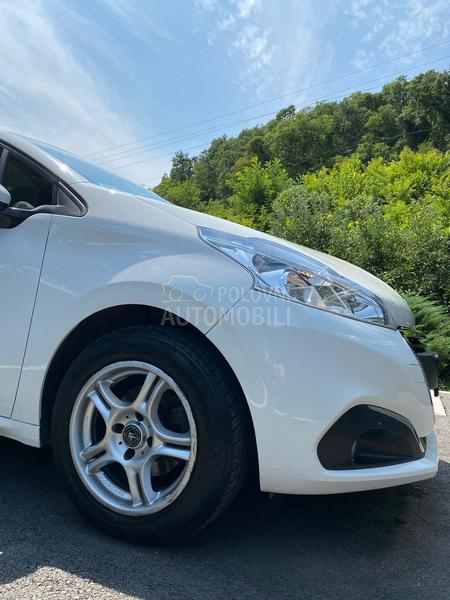 Peugeot 208 1.5