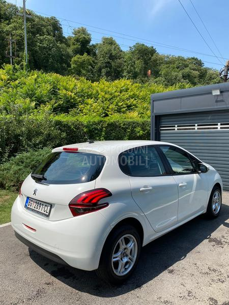 Peugeot 208 1.5