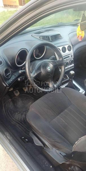 Alfa Romeo 156 1 9 jtd