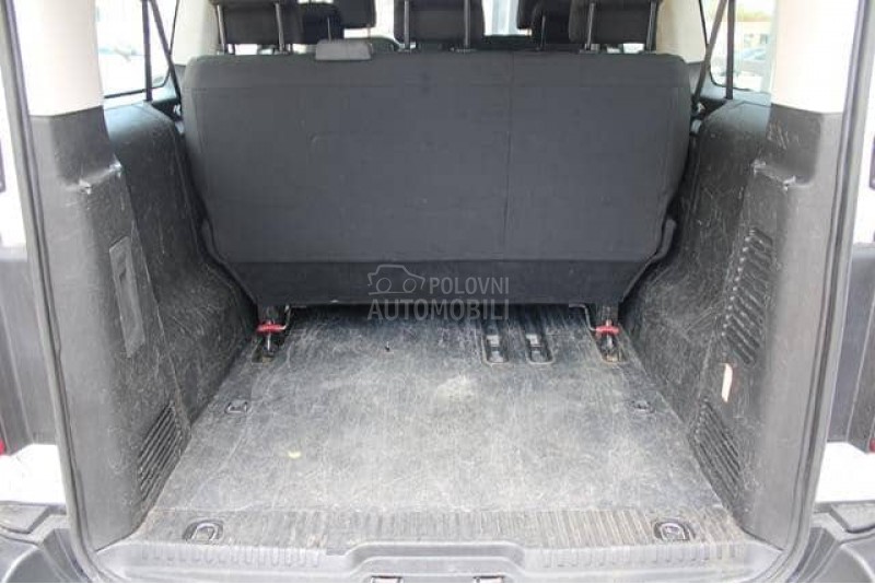 Opel Vivaro 2.0 L 180 A 8