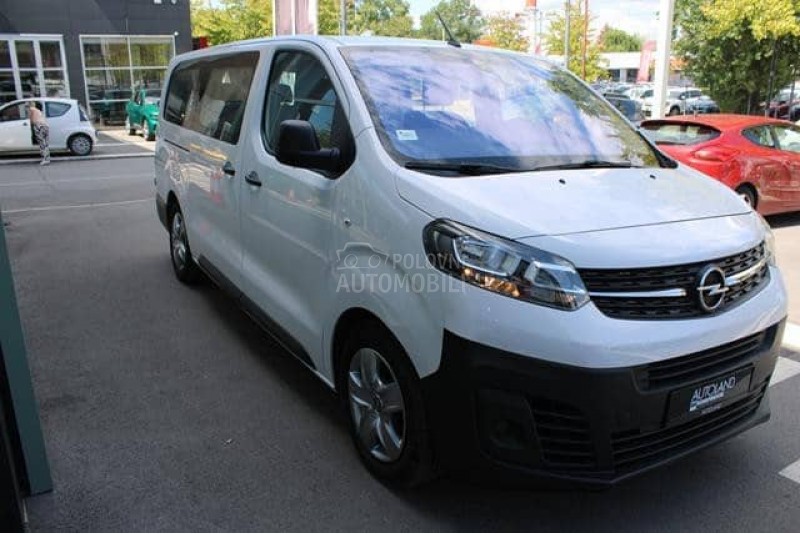 Opel Vivaro 2.0 L 180 A 8