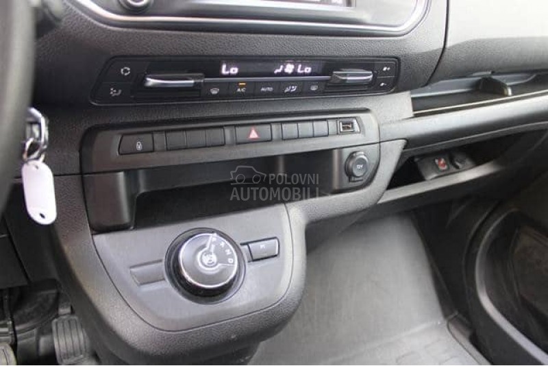 Opel Vivaro 2.0 L 180 A 8