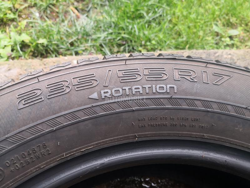 Nokian 235/55 R17 Zimska