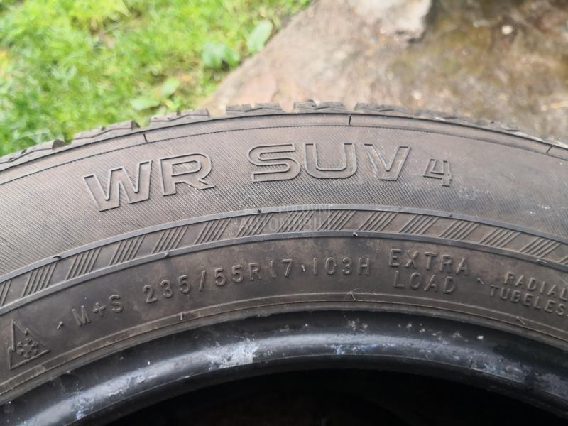 Nokian 235/55 R17 Zimska