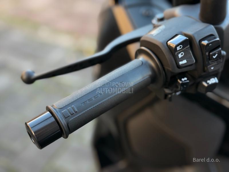 Yamaha X MAX 300 TECH MAX
