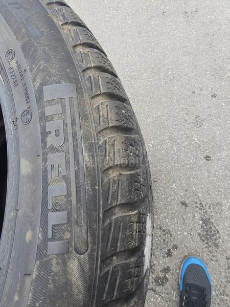 Pirelli 215/55 R18 Zimska