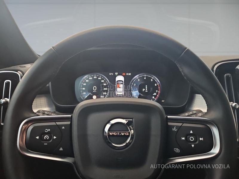 Volvo XC40 T3 1.5   7AT