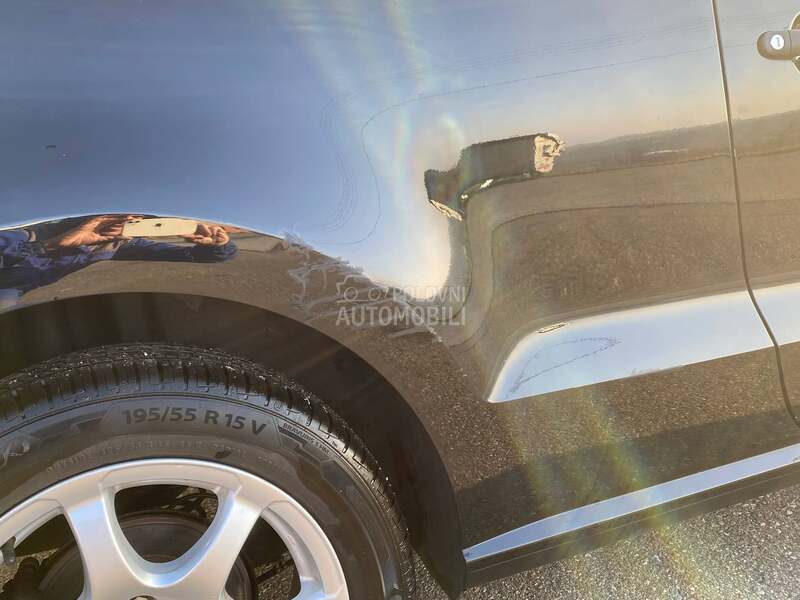 Volkswagen Polo 1.4i DSG