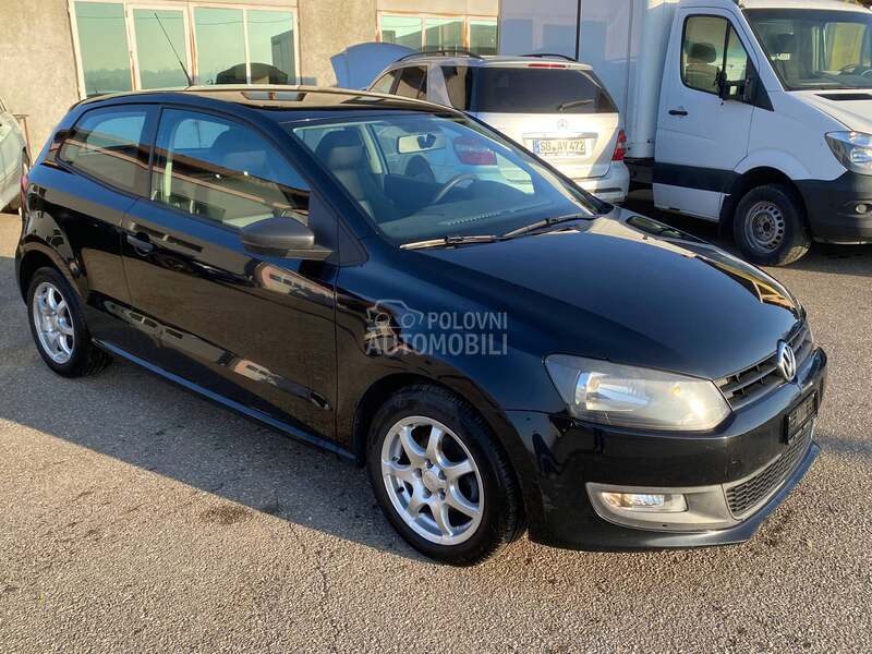 Volkswagen Polo 1.4i DSG