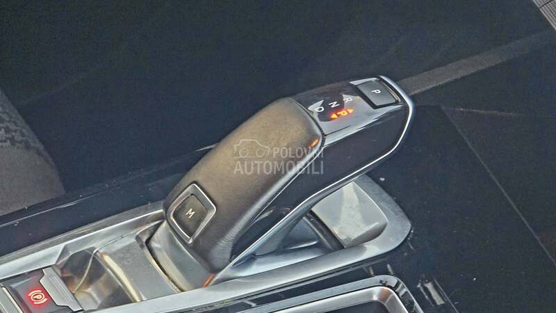 Peugeot 3008 1.6BLUHDI NOV