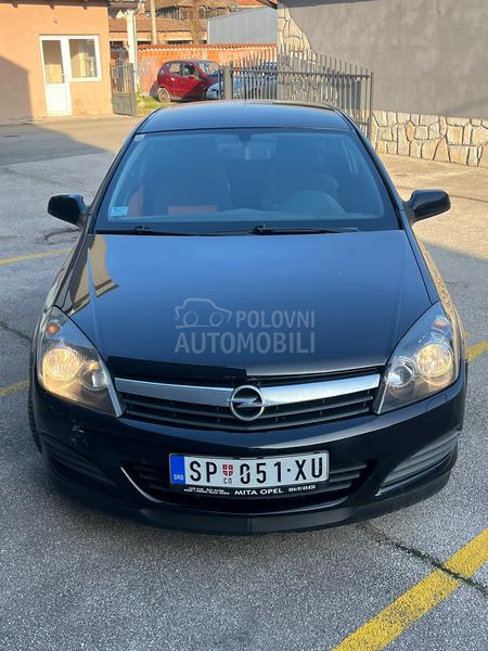 Opel Astra H GTC
