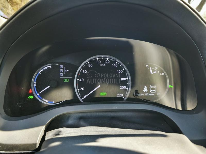 Lexus CT 200h 