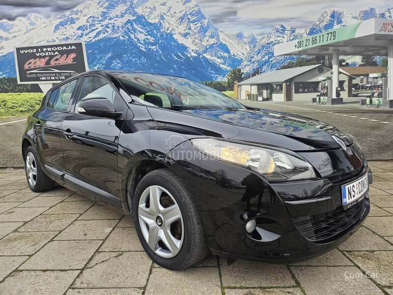 Renault Megane 1.5 D C I / n a v i