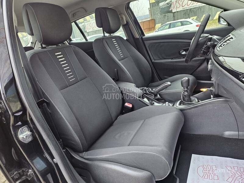 Renault Megane 1.5 D C I / n a v i