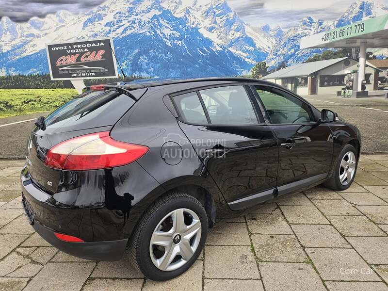Renault Megane 1.5 D C I / n a v i