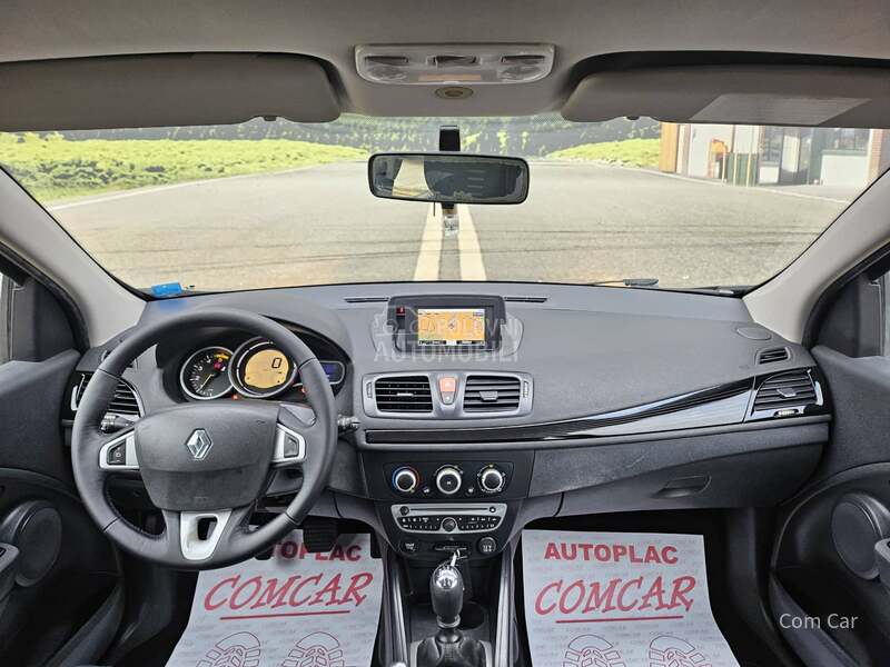 Renault Megane 1.5 D C I / n a v i