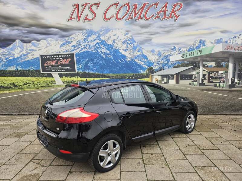 Renault Megane 1.5 D C I / n a v i