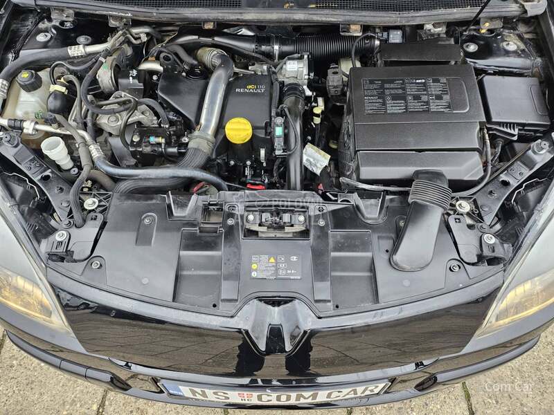 Renault Megane 1.5 D C I / n a v i