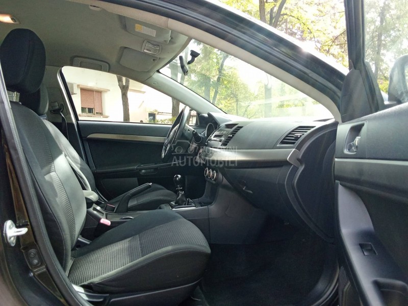 Mitsubishi Lancer 20DI-D