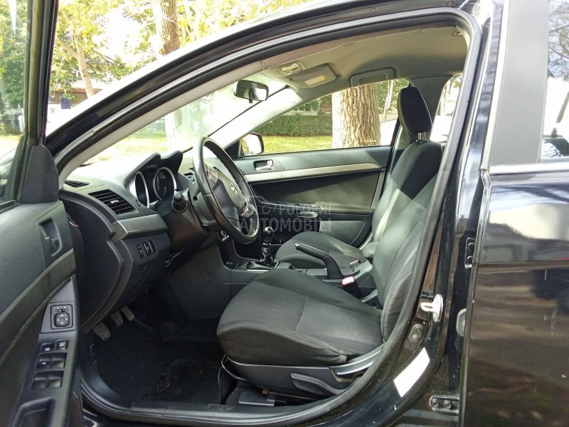 Mitsubishi Lancer 20DI-D