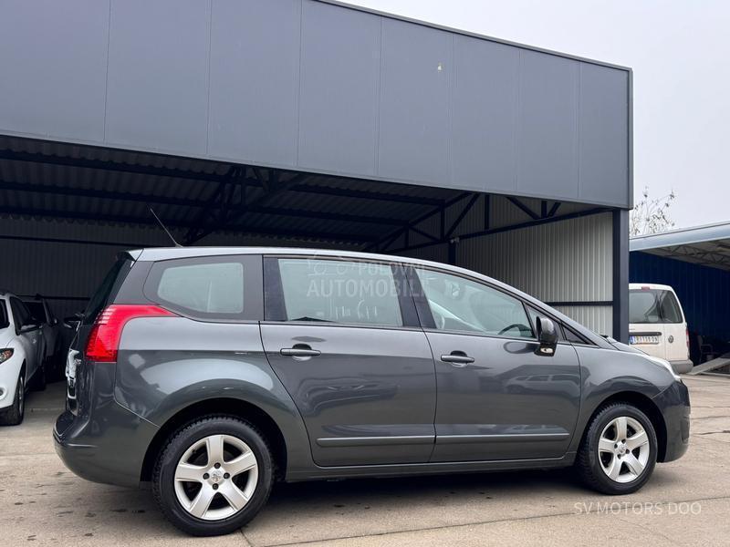 Peugeot 5008 1.6eHdi 114 LED