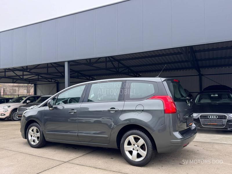 Peugeot 5008 1.6eHdi 114 LED
