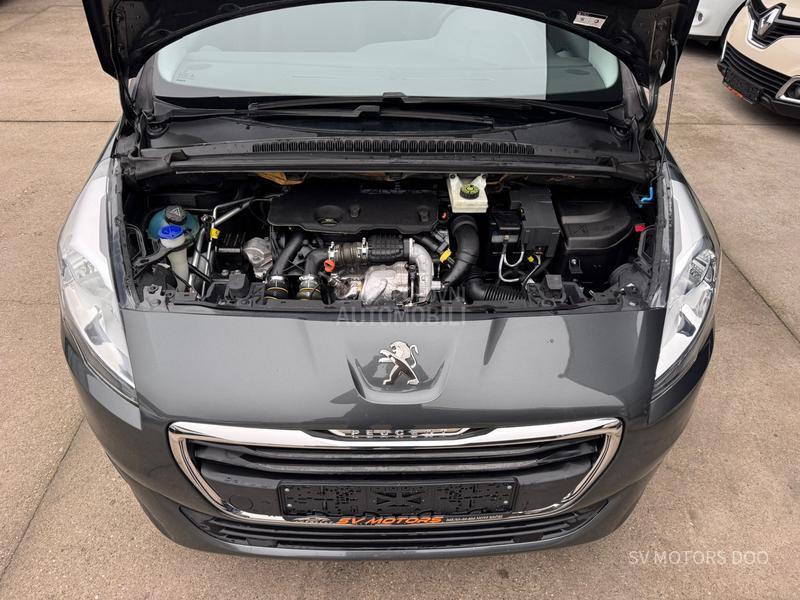 Peugeot 5008 1.6eHdi 114 LED