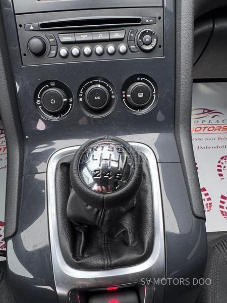 Peugeot 5008 1.6eHdi 114 LED