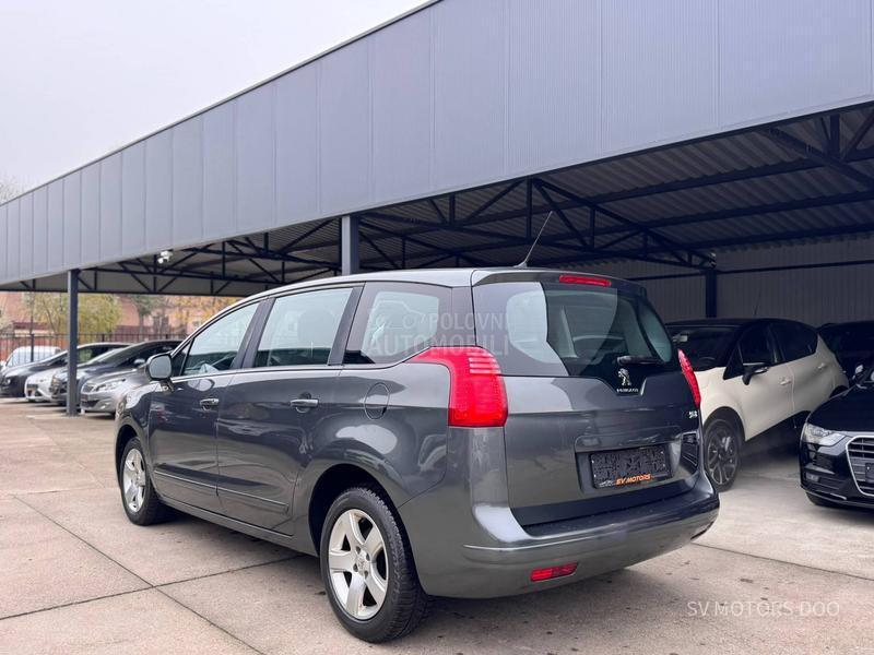 Peugeot 5008 1.6eHdi 114 LED