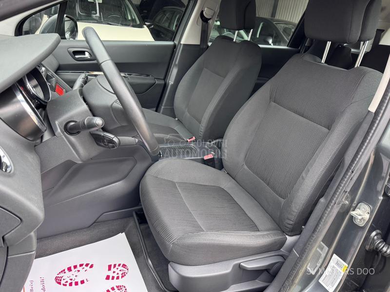 Peugeot 5008 1.6eHdi 114 LED