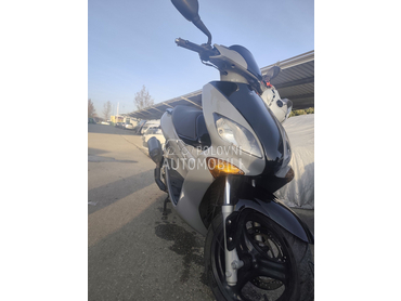 Yamaha Maxster