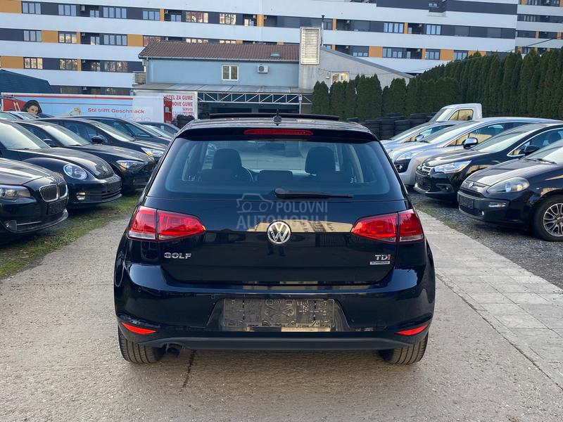 Volkswagen Golf 7 1,6 tdi P A N O