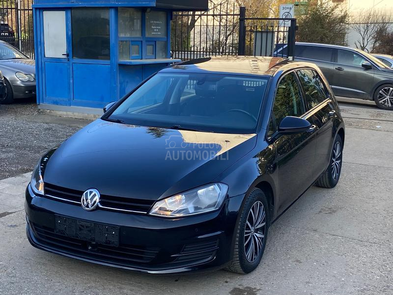 Volkswagen Golf 7 1,6 tdi P A N O