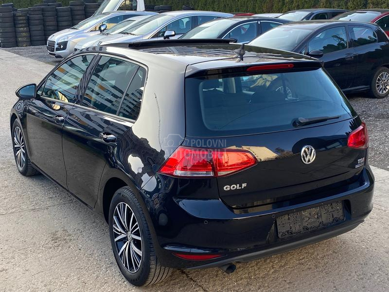 Volkswagen Golf 7 1,6 tdi P A N O