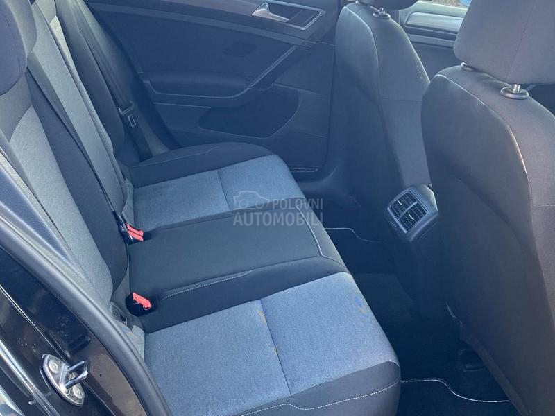 Volkswagen Golf 7 1,6 tdi P A N O