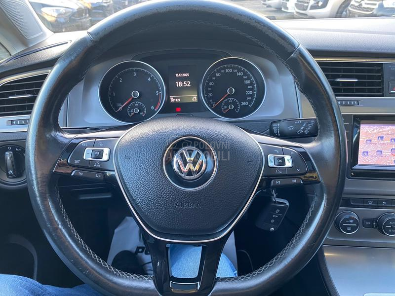 Volkswagen Golf 7 1,6 tdi P A N O
