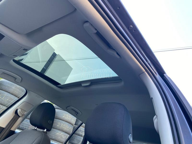 Volkswagen Golf 7 1,6 tdi P A N O