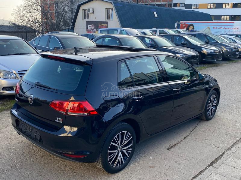 Volkswagen Golf 7 1,6 tdi P A N O