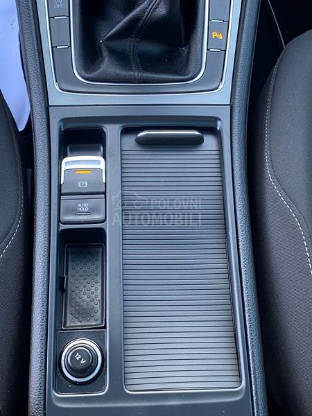 Volkswagen Golf 7 1,6 tdi P A N O